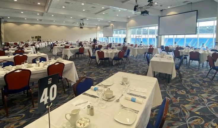 Hình ảnh đại diện cho dịch vụ tiếp đón VIP tại sân Coventry Building Society Arena, minh họa trải nghiệm đẳng cấp