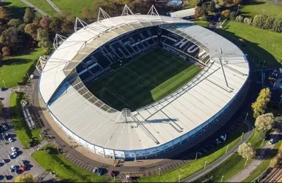 Hình ảnh từ trên cao sân vận động MKM, biểu tượng của bóng đá Hull City
