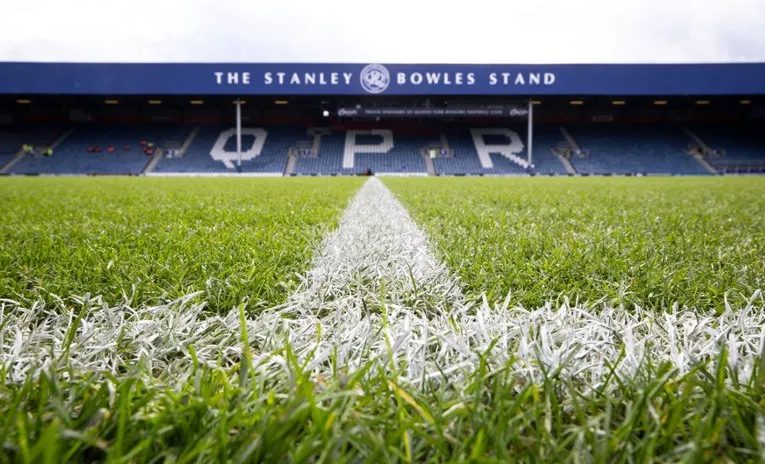 Khán đài Stanley Bowles tại sân Loftus Road, một phần của lịch sử QPR