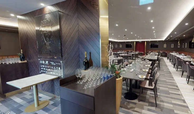 Không gian sang trọng của phòng chờ 1862 Lounge tại Anfield, cung cấp dịch vụ hospitality đẳng cấp