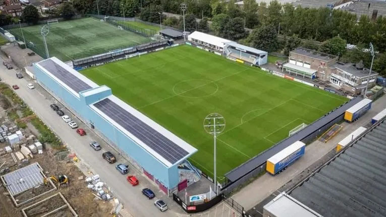 Sơ đồ chỗ ngồi sân Mariners Park, minh họa các khu vực khán đài tại sân nhà South Shields.