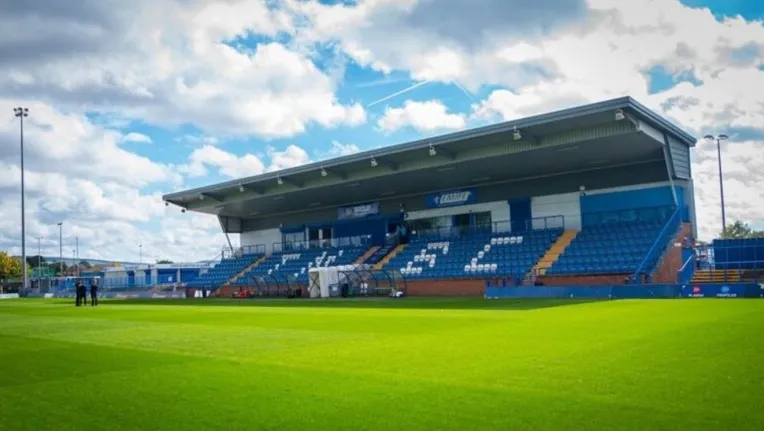 Sơ đồ và bố cục khán đài chính tại Tameside Stadium