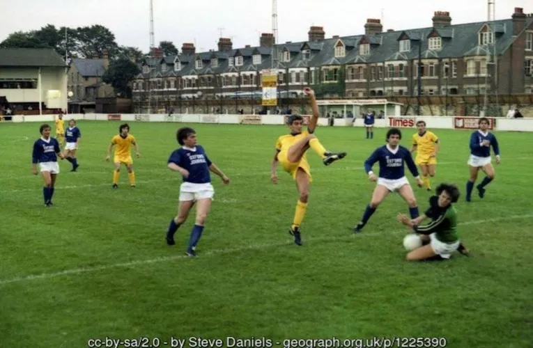 Trận đấu lịch sử của Oxford City FC vào năm 1981