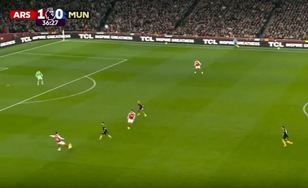 Pha chuyền bóng nguy hiểm của Zubimendi