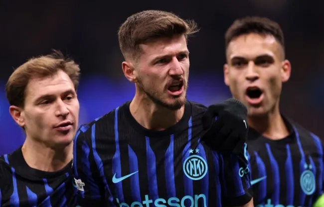 Sucic gỡ hòa cho Inter